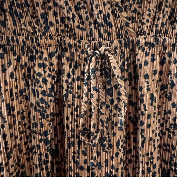 Anthropologie Leopard Print Deep V-neck Drawstring Waist Blouse - Picture 3 of 6